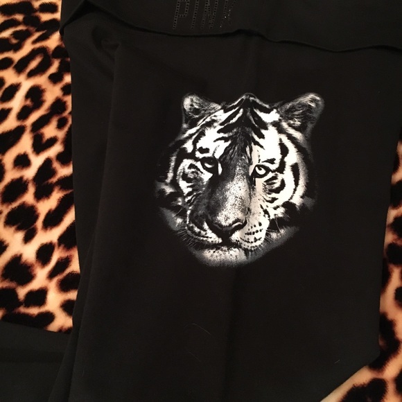 Victoria’s Secret Pink leggings - Picture 2 of 2